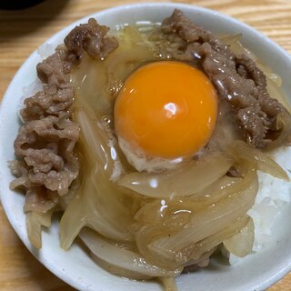 ささっと牛丼たまご乗せ